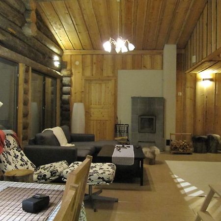 Revontuli Cottage Коларі Номер фото